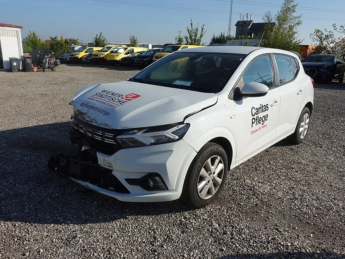 Dacia Sandero 2024 photo 2