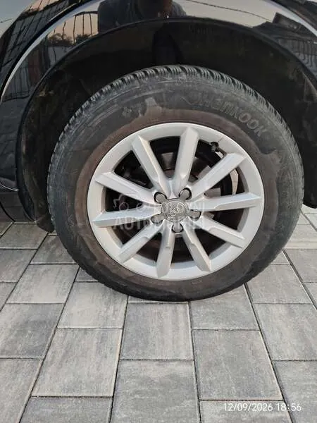 Audi Q3 2012 photo 4