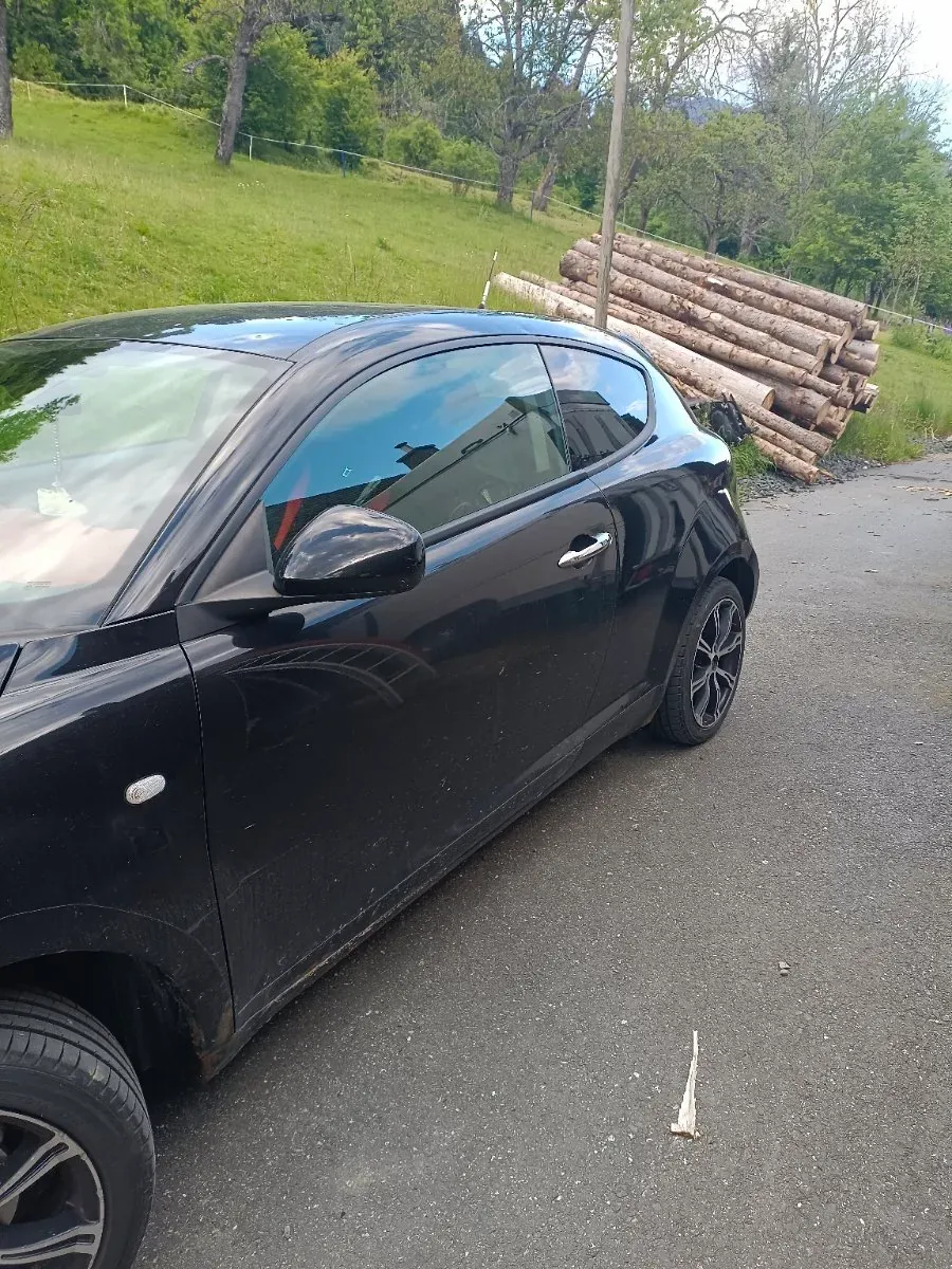 Alfa Romeo Mito 2011 photo 2