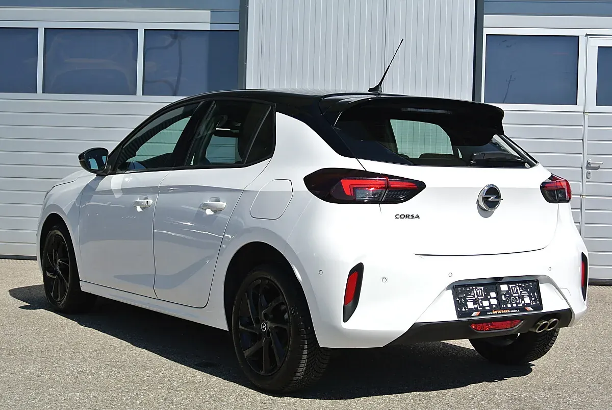 Opel Corsa 2023 photo 2
