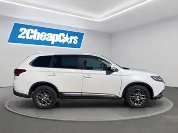 Mitsubishi Outlander 2017 photo 5