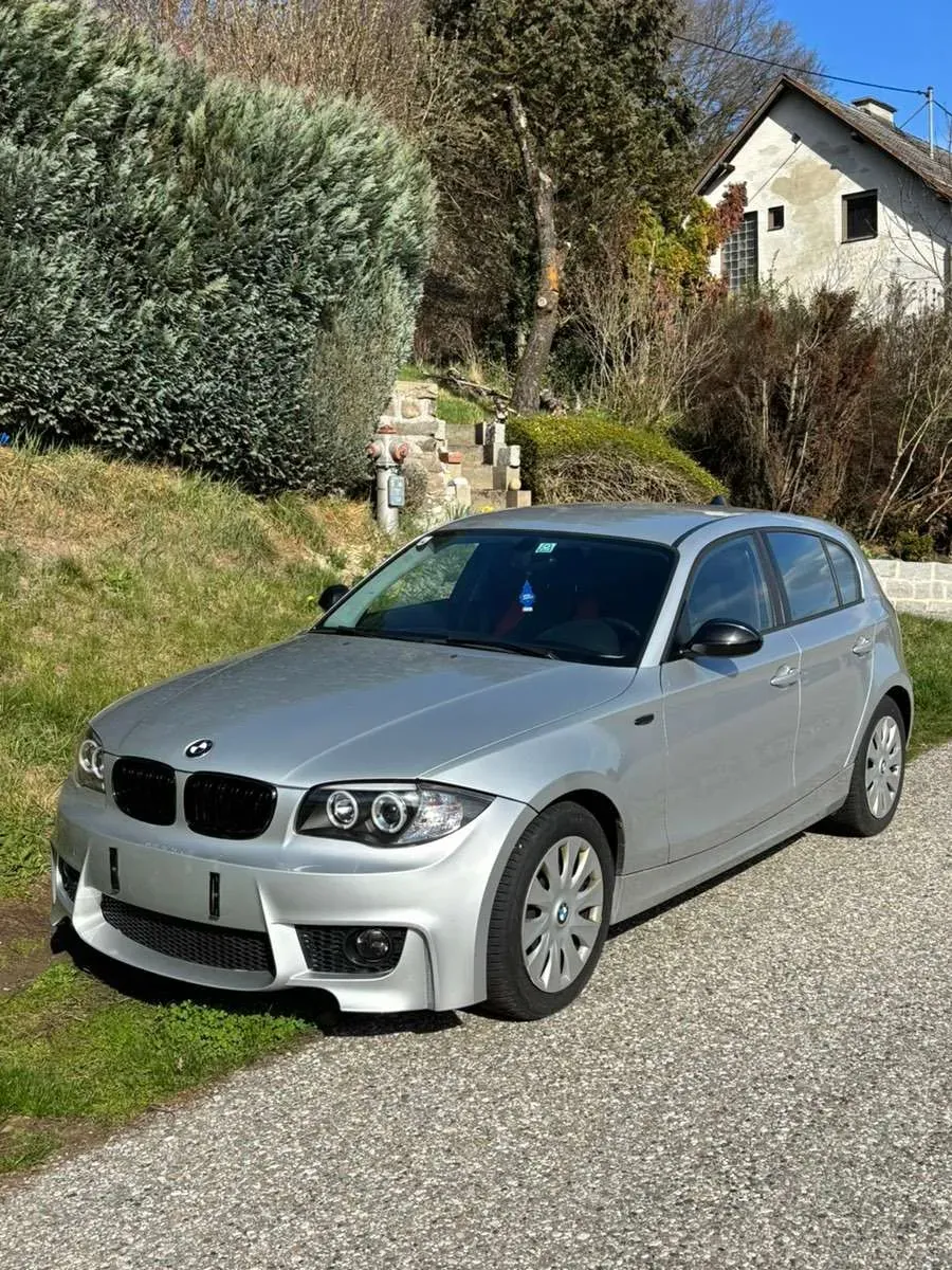 BMW 1 Series 2007 photo 2