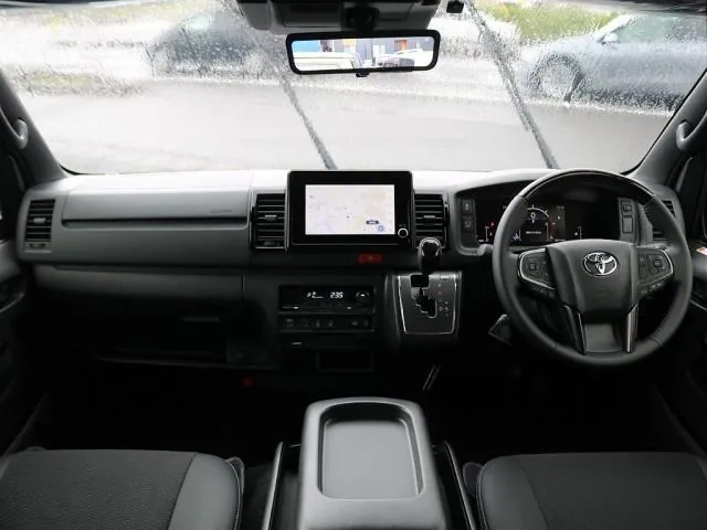Toyota Hiace 2026 photo 2