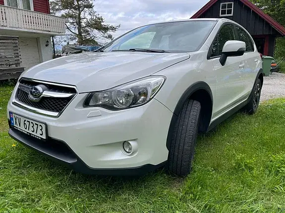 Subaru Xv 2013 photo 2