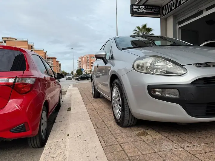 Fiat Punto Evo 2010 photo 4