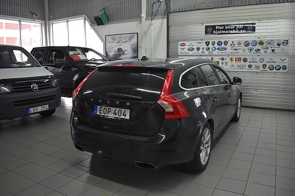 Volvo V60 2015 photo 2