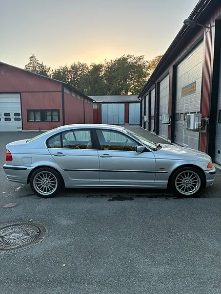 BMW 320I 2000 photo 5