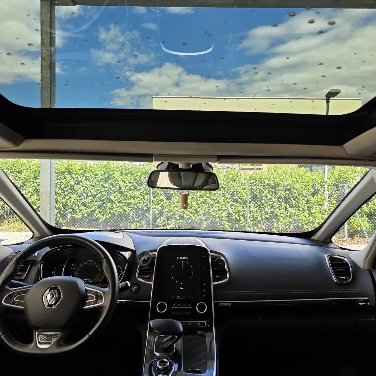 Renault Espace 2016 photo 2