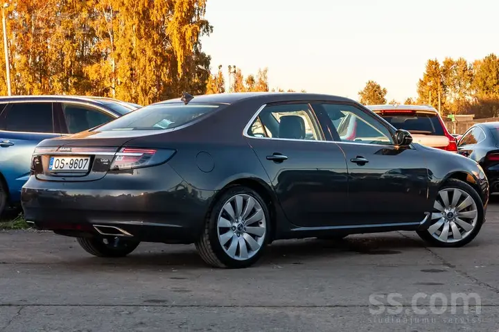 Saab 9-5 2010 photo 4