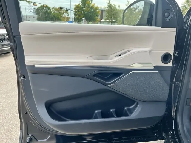 Lincoln Navigator 2027 photo 5