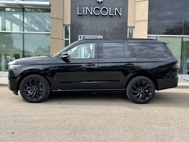 Lincoln Navigator 2027 photo 4