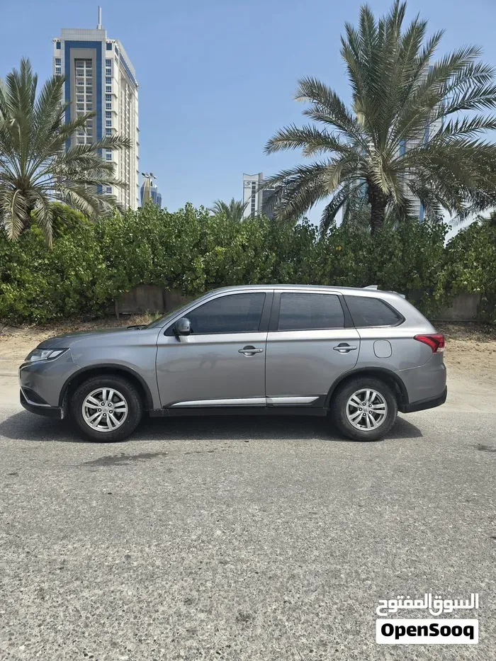 Mitsubishi Outlander 2020 photo 2