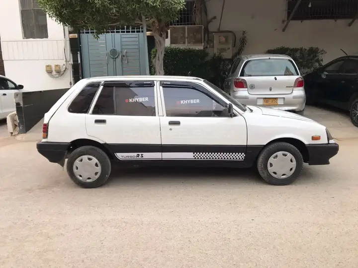 Suzuki Khyber