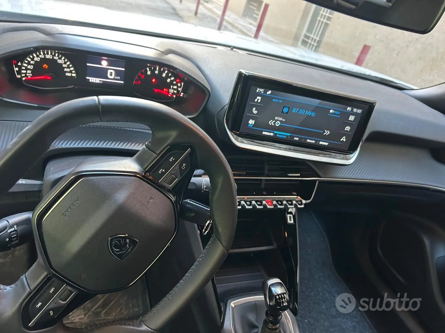 Peugeot 2008 2025 photo 5