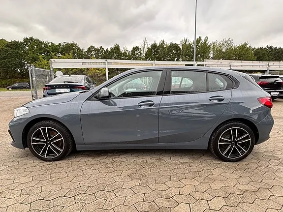 BMW 118I 2020 photo 2