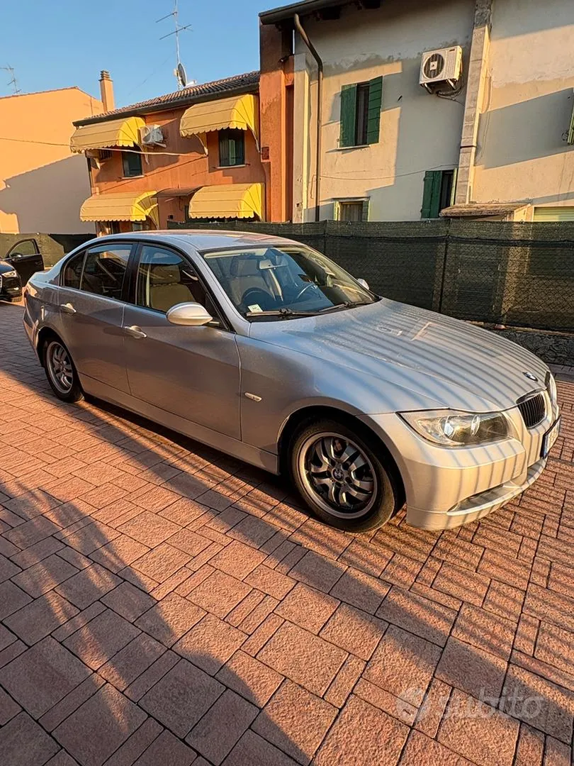 BMW 320D 2005 photo 2