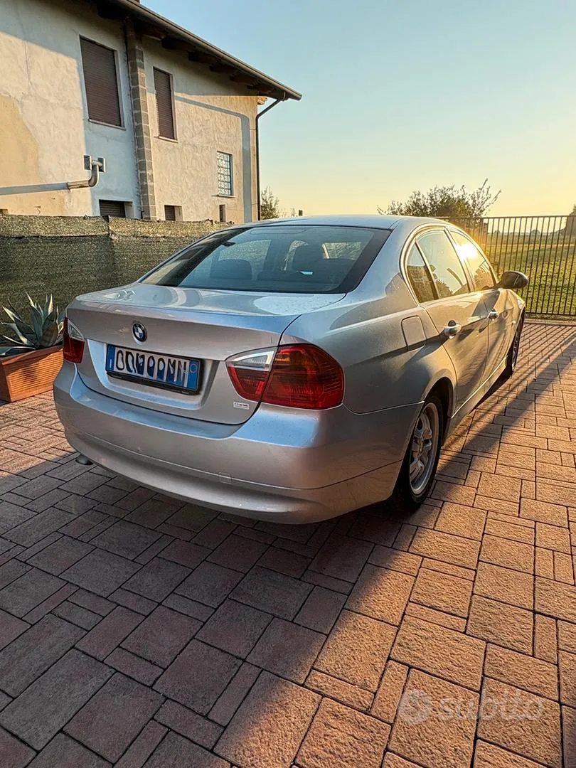 BMW 320D 2005 photo 3