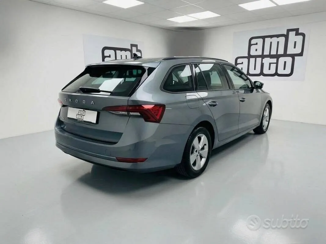 Skoda Octavia 2023 photo 4