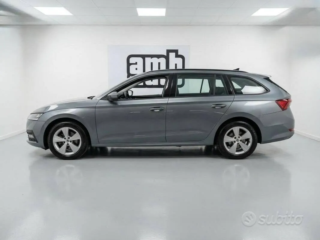 Skoda Octavia 2023 photo 3
