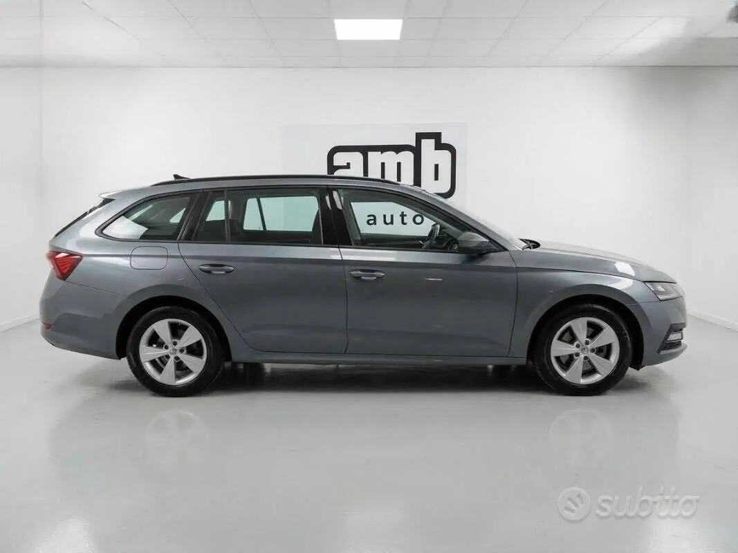 Skoda Octavia 2023 photo 5