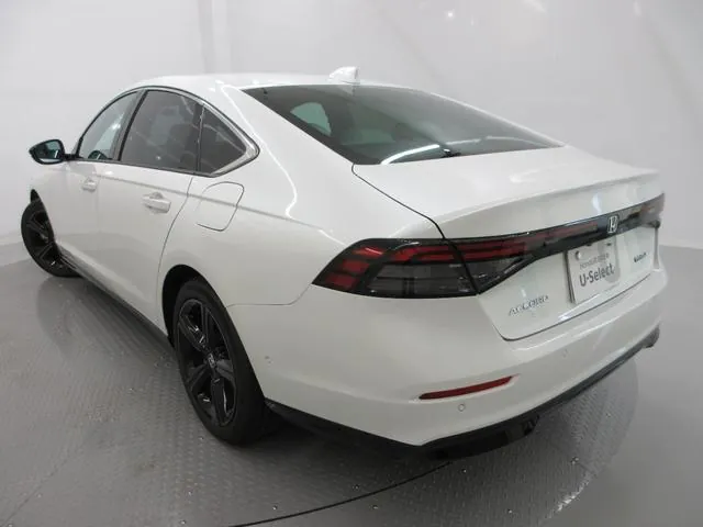 Honda Accord 2025 photo 2