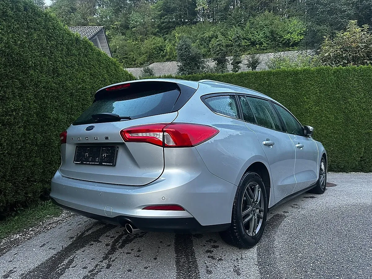 Ford Focus 2018 photo 2