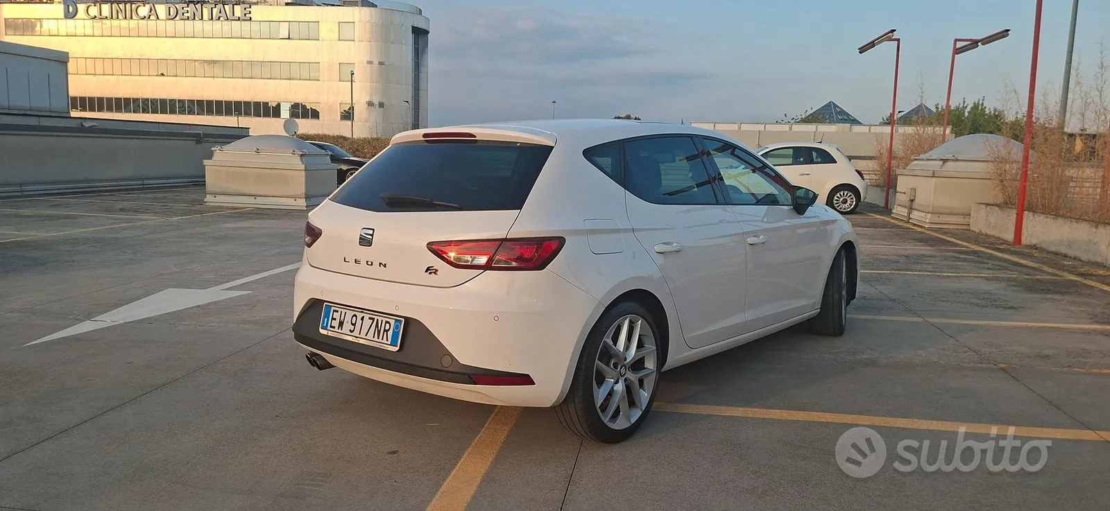 Seat Leon 2014 photo 3