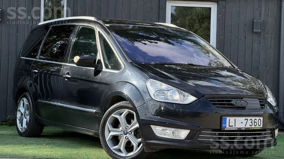 Ford Galaxy 2010 photo 2