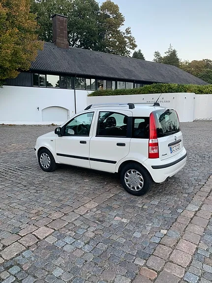 Fiat Panda 2011 photo 2