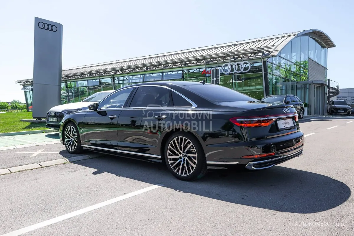 Audi A8 2021 photo 4