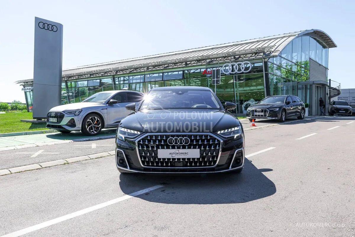 Audi A8 2021 photo 2