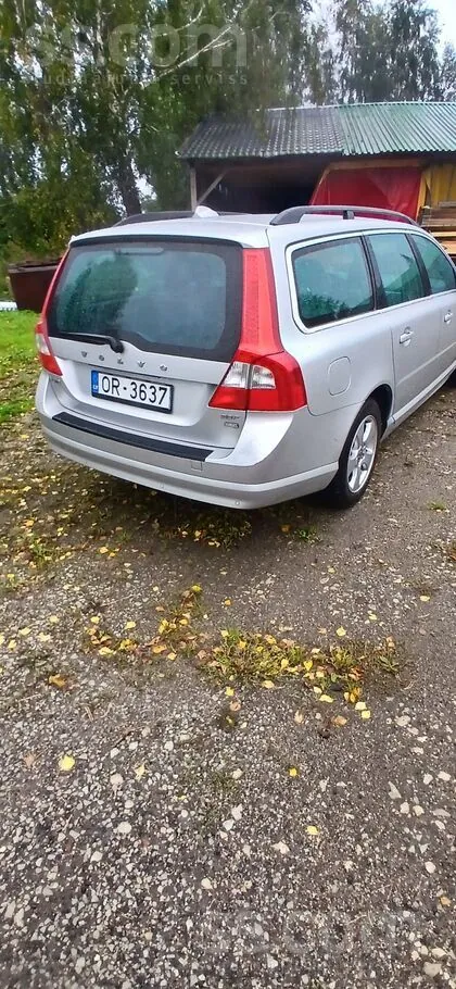 Volvo V70 2010 photo 4