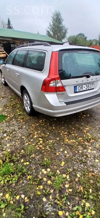 Volvo V70 2010 photo 5