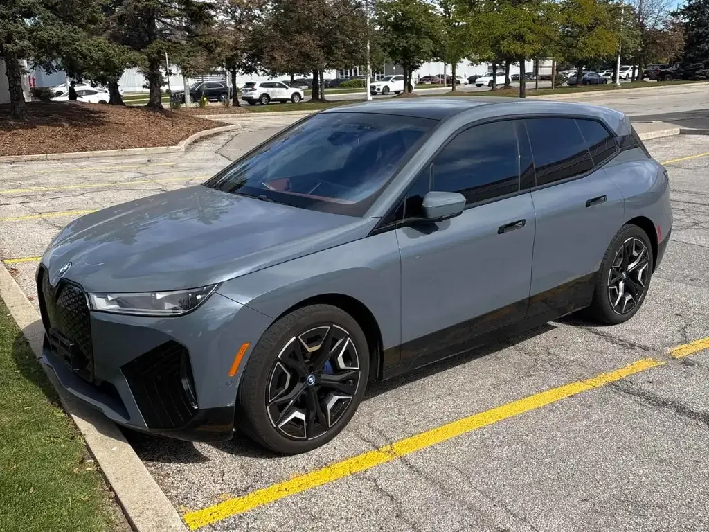 BMW Ix