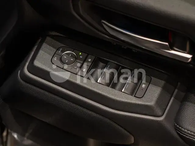 Toyota Land Cruiser Prado 2026 photo 2
