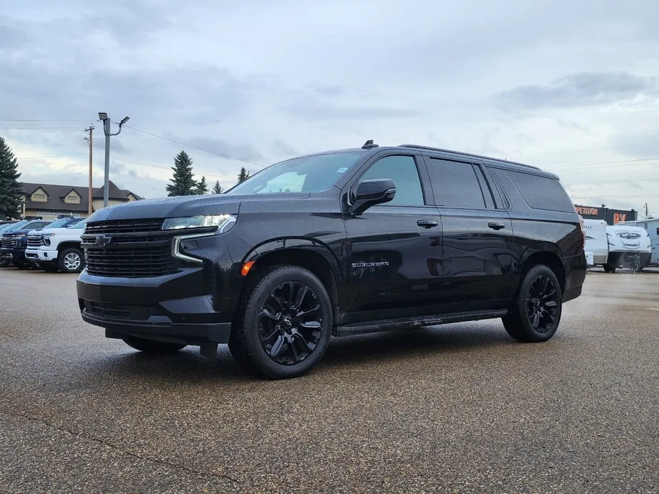 Chevrolet Suburban 2023 photo 2