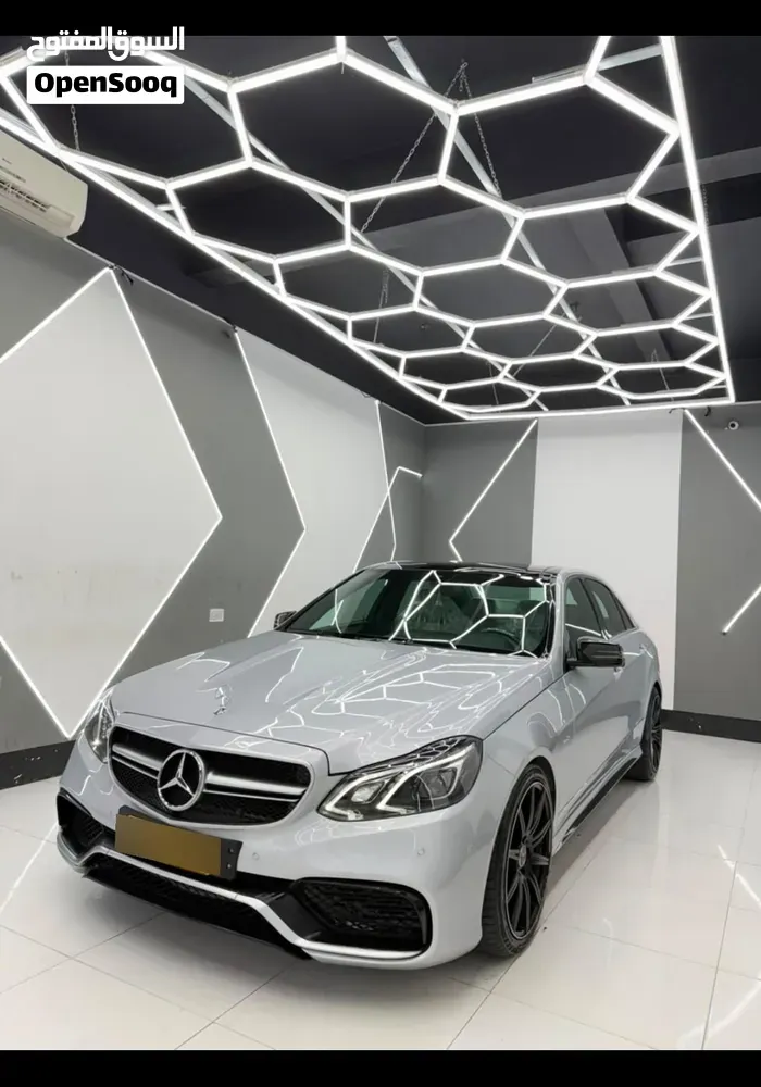Mercedes-Benz E-Class 2011 photo 5