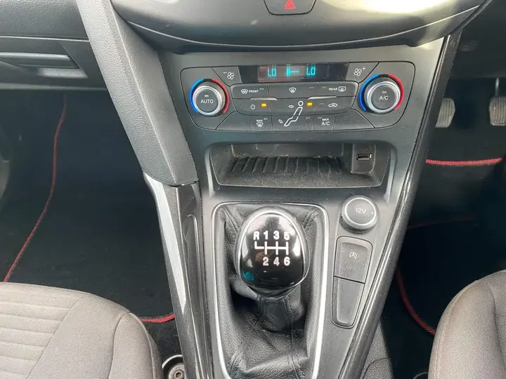 Ford Focus 2016 photo 5