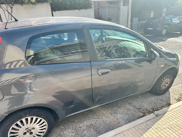 Fiat Grande Punto 2007 photo 4