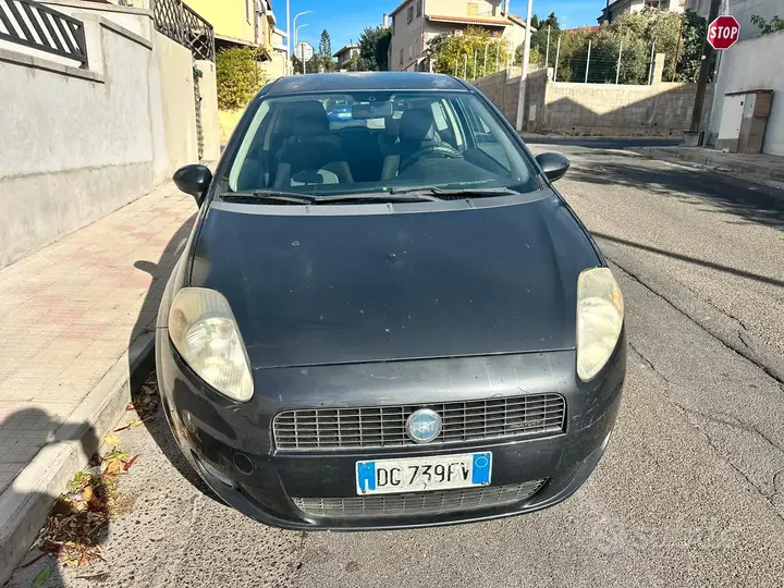 Fiat Grande Punto 2007 photo 3