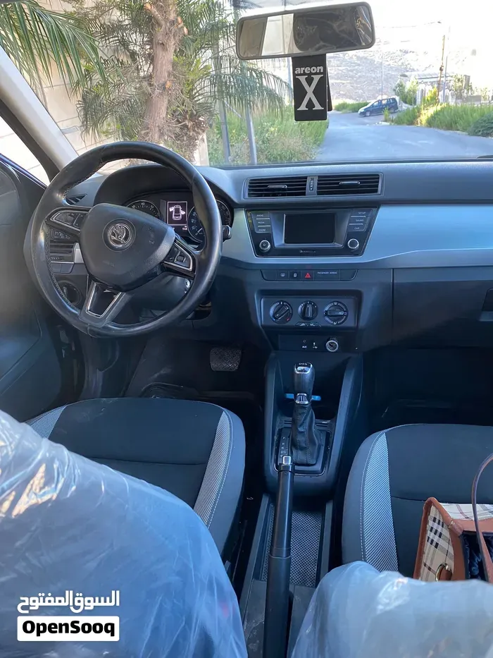 Skoda Fabia 2016 photo 3