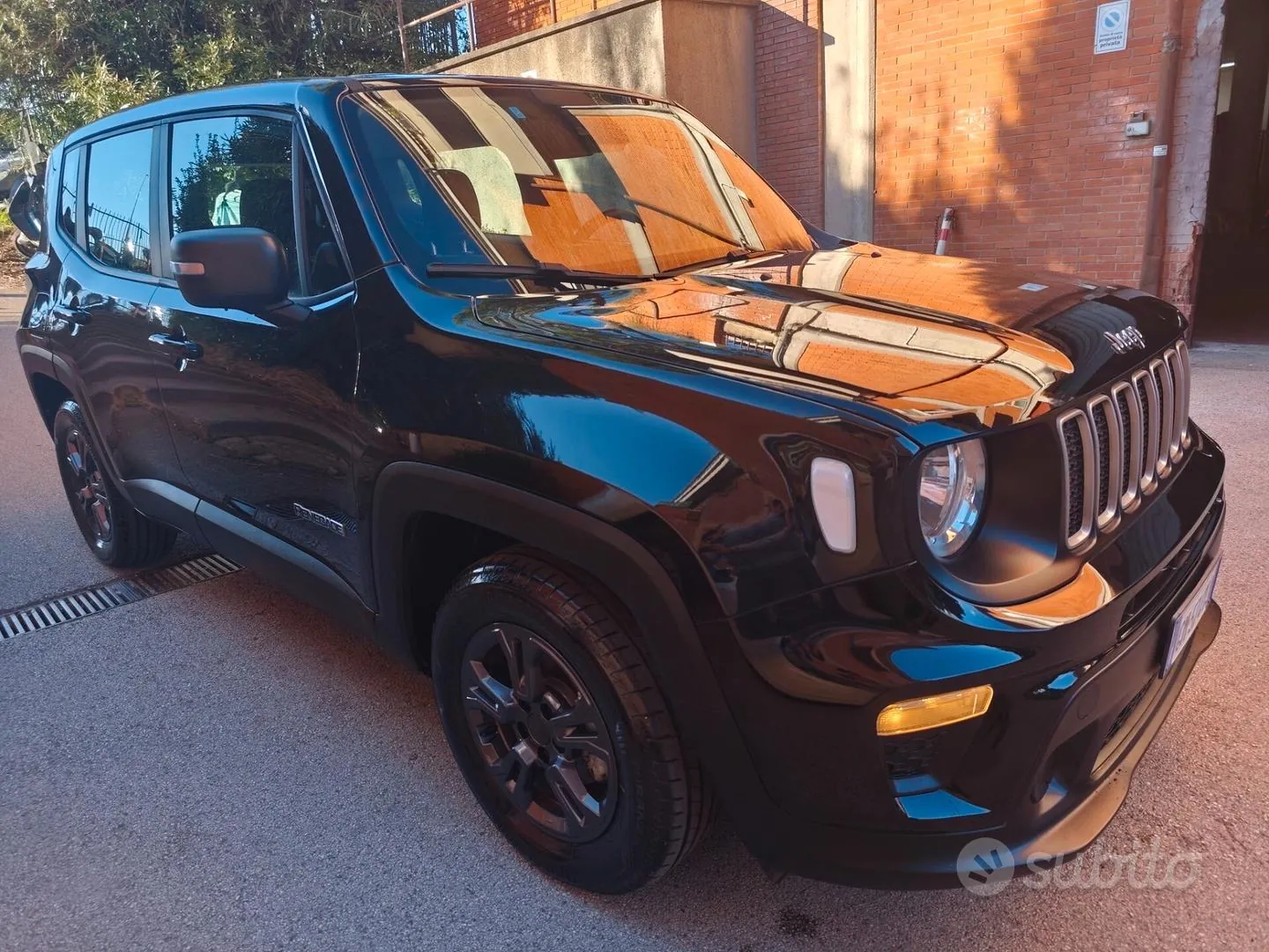 Jeep Renegade 2023 photo 3