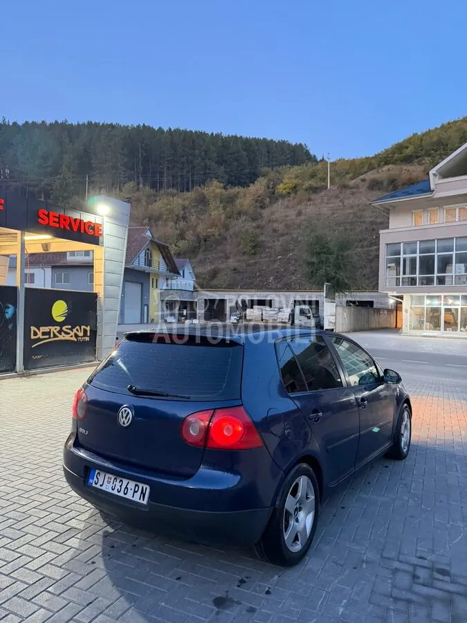 Volkswagen Golf 2004 photo 4