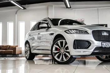 Jaguar F-Pace 2019 photo 5