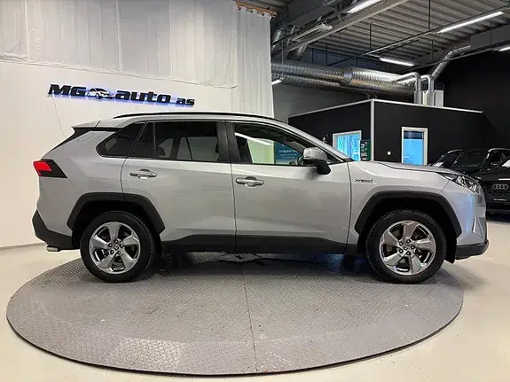 Toyota Rav4 2020 photo 3