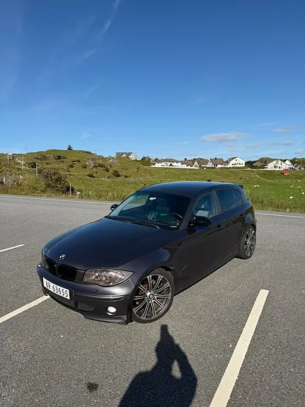 BMW 118D 2004 photo 3