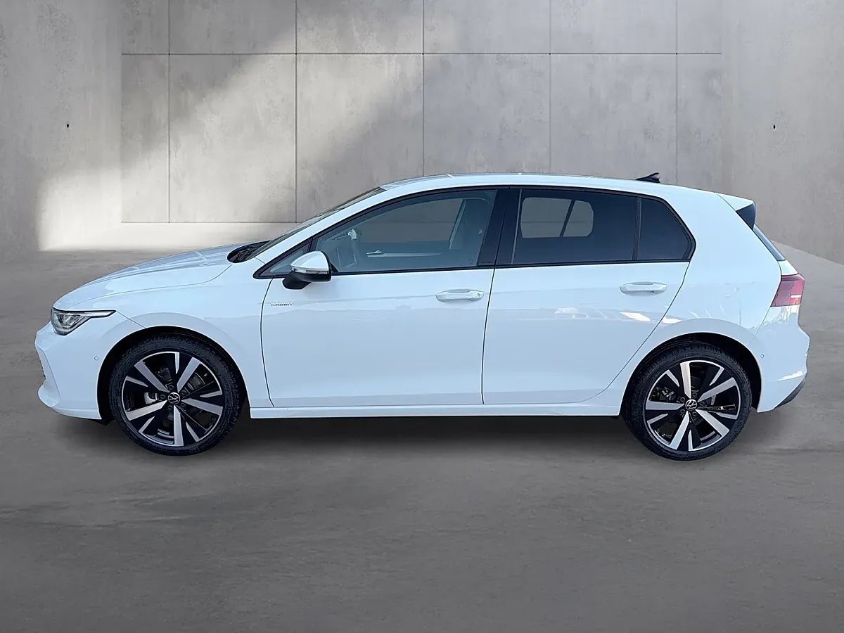 Volkswagen Golf 2025 photo 3