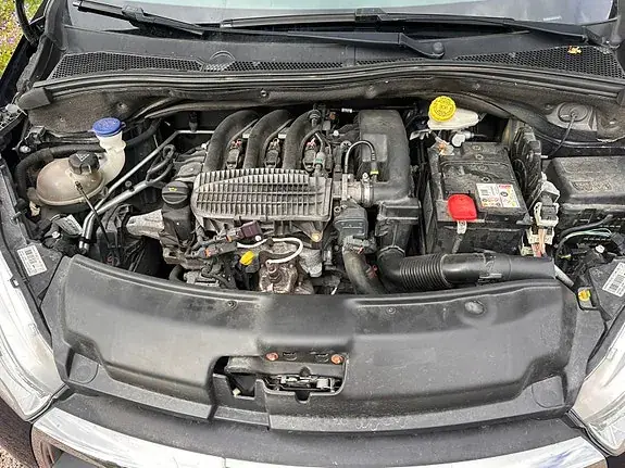 Peugeot 208 2016 photo 5