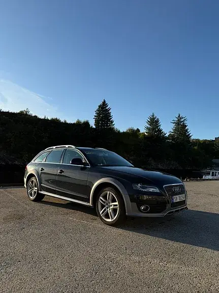 Audi A4 Allroad 2011 photo 2