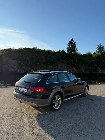 Audi A4 Allroad 2011 photo 3